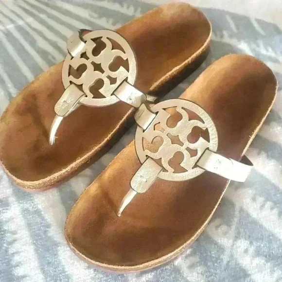Tory Burch Metallic Gold Miller Cloud Sandal SZ 6 - Picture 1 of 4
